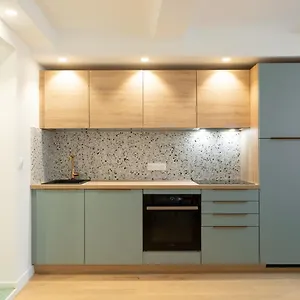 https://t3-balcon-vieux-port-centre.fr-provencehotel.com